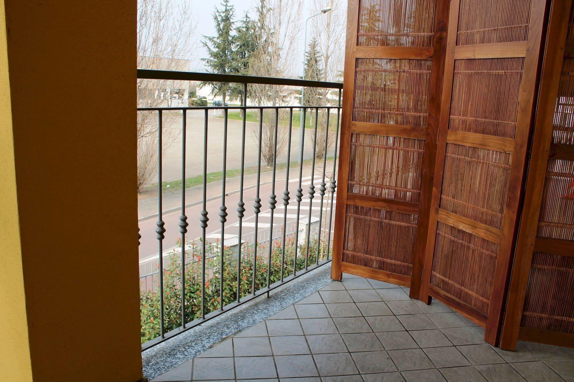 B&B Villa Milano By Rhospitality It Cornaredo Bagian luar foto